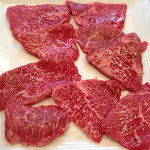 Snapdishの料理写真:寒かったけど、遠出して、先輩と焼き肉食べてきたよ😁もも肉大盛りで、ご飯は残した✌️トレーナーさんにも、朝の抹茶ロールも含めOKもらったよ👍ただ24時間したら自分の糖質が燃え始めるから、明日は😵|laputa3977さん