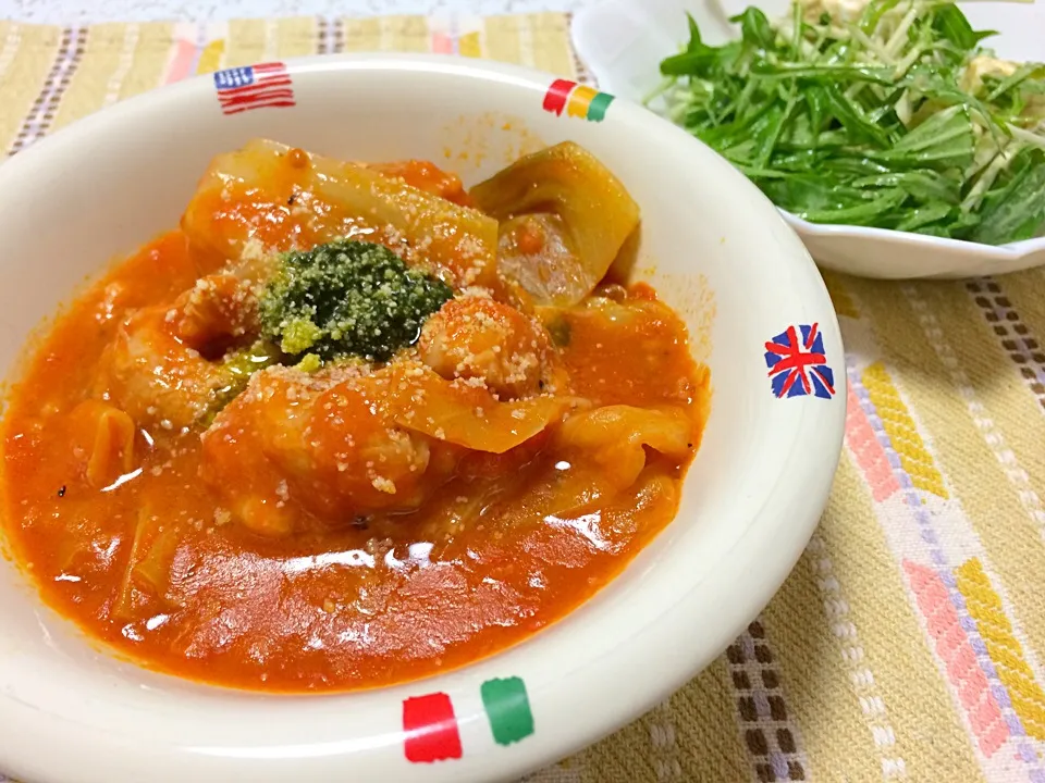 鳥肉と春キャベツのトマト煮、水菜とクリームチーズの柚子胡椒あえ|ろぐしいさん