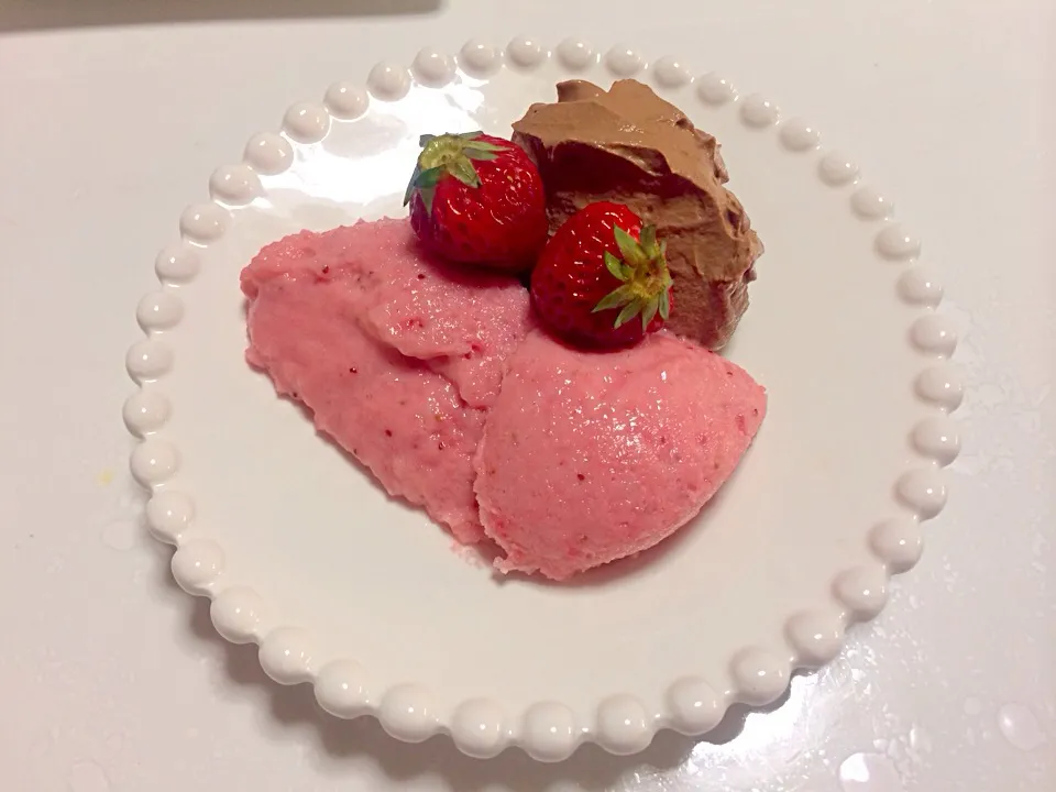 Choco moose and strawberry ice cream|Food Gardenさん