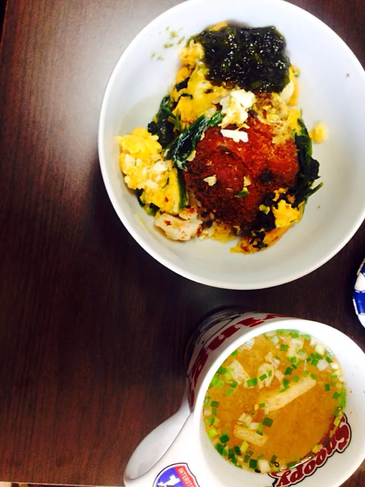 Snapdishの料理写真:晩ご飯の残りのコロッケとじ丼|りささん