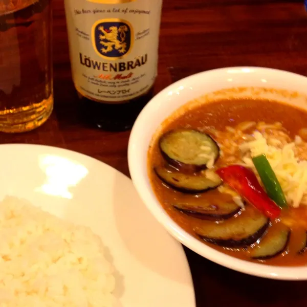 Snapdishの料理写真:なすチキンカレー 辛さレベル6 チーズトッピング♪|えりさん