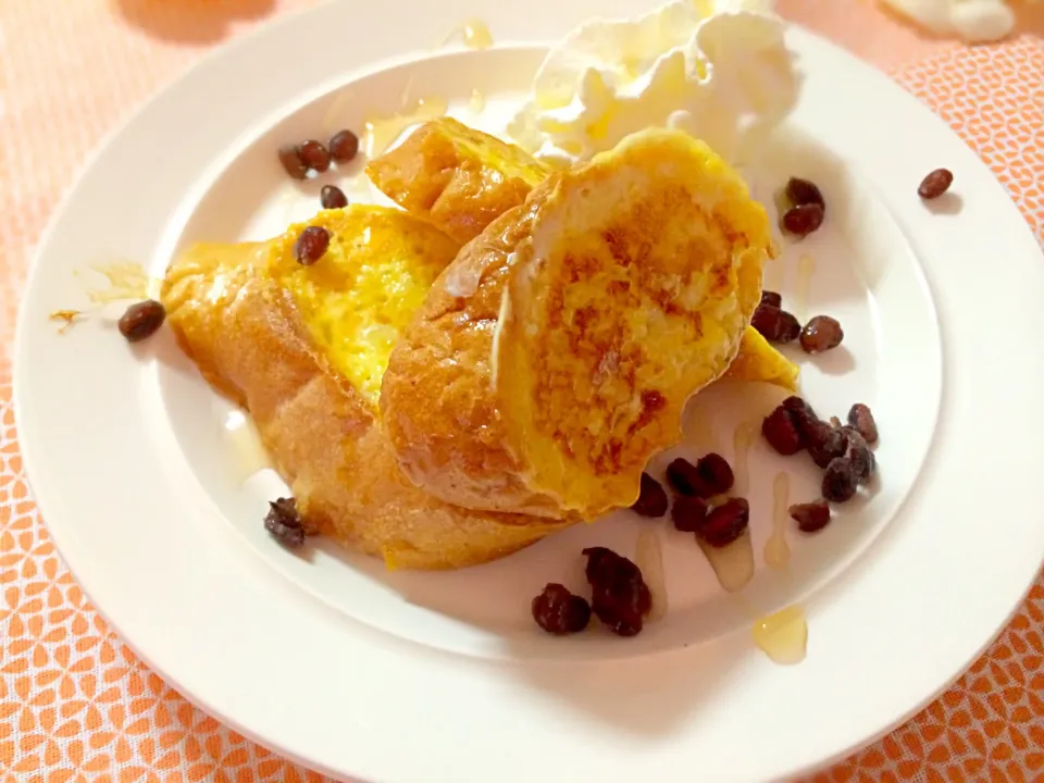 French toast with whipped cream&azuki  フレンチトーストと生クリーム&小豆添え|chocolatteさん