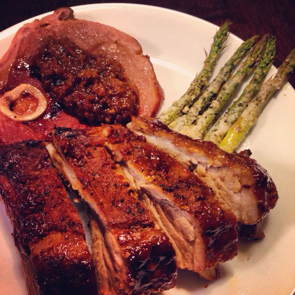 Leftover ribs with Parmesan Romano asparagus and brown sugar ham topped with a bourbon maple bacon jam|Brian Churchillさん