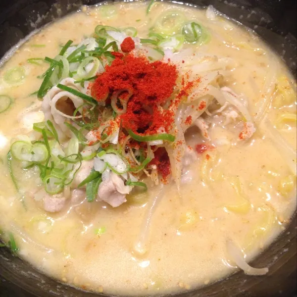 日替わりランチ☆味噌ラーメン＆ごはん(おかわり自由)７００円なり〜|Shuichi Kikutaさん