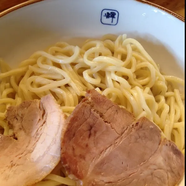 つけ麺(1.5玉・2玉まで無料)＆高菜ごはん
８００円なり〜|Shuichi Kikutaさん