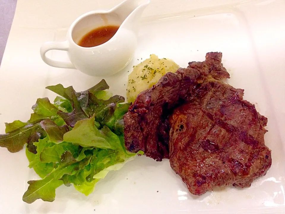 Au Beef Steak @ Samui steak|Ploy PNさん