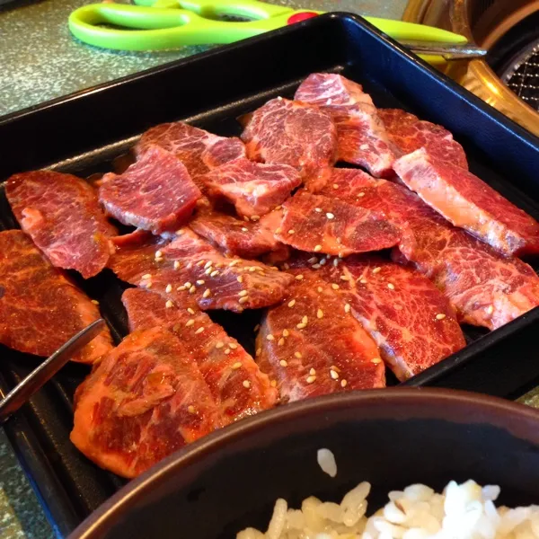 焼肉💕
情熱ランチはメニューが4品有り！牛肉170gとご飯お代わりで¥500 の情熱特盛ランチで￥150卵スープを付けた(o^^o)y￥300の券有りで更に安くなった！美味しい安いでハッピー💞|okame27さん