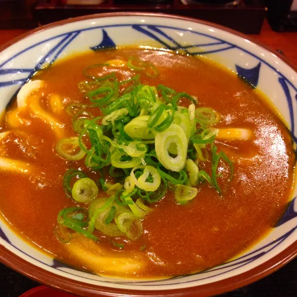 カレーうどん・かしわ天ぷら💕
麺のこしが丁度良い🌼外側は柔らかく、内側は弾力がある(^.^)これが私にはタマラン💞
支店によっては、こしがあまり無い所ある残念だな！|okame27さん