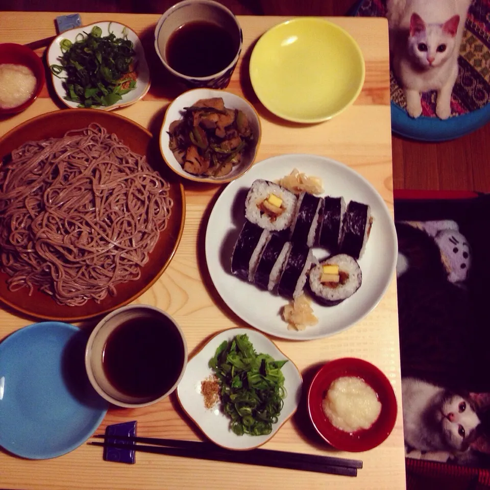 丹波の黒豆蕎麦。巻き寿司。きんぴら。|naouさん