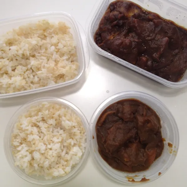 カレー弁当

育ち盛り男子とお昼ごはん（笑）|youandme110さん