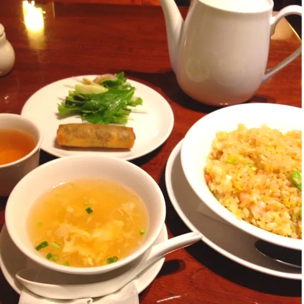 Snapdishの料理写真:ランチは、糖朝の炒飯セット|youandme110さん