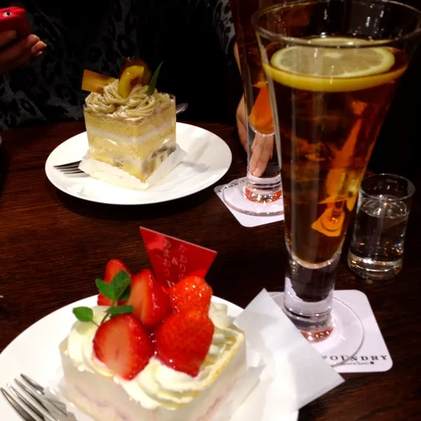 Snapdishの料理写真:FOUNDRYのケーキ♡♡
友だちの誕生日ってことで奢ってやったぜ笑|andyさん