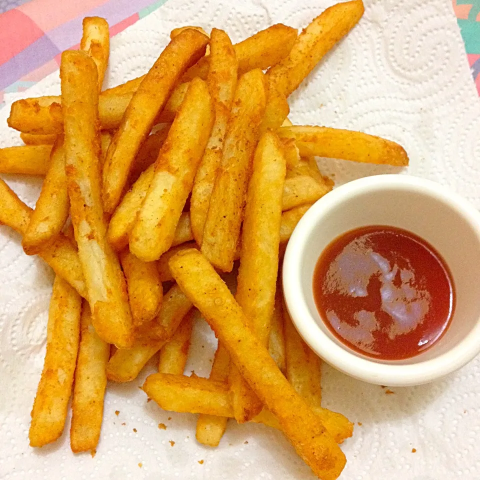 addicted to fries...🍟|Bea Apostolさん