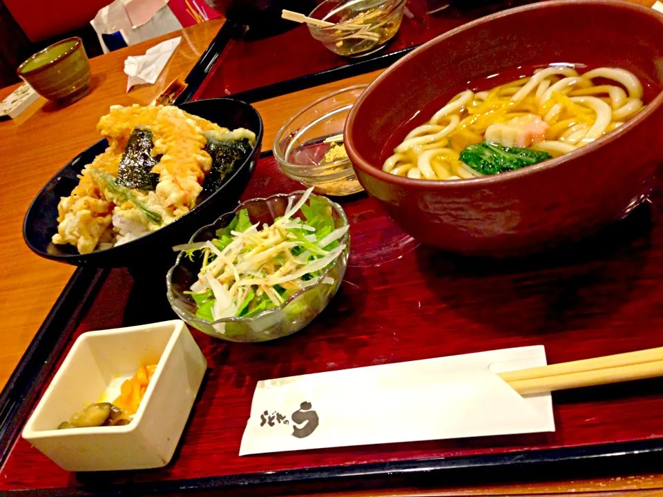 うどんと天丼|よっちゃんさん