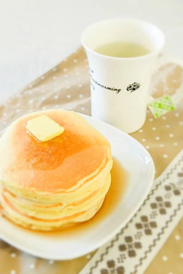 Hotcake served with maple syrup|Cathyさん