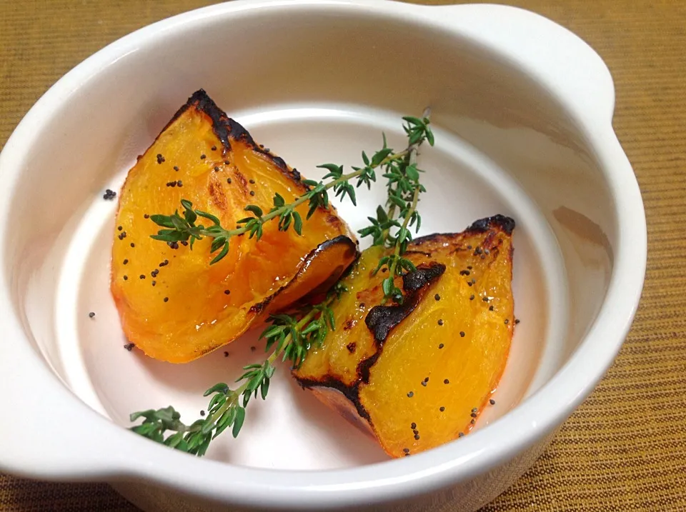 Wow!!  グリル焼き柿…⁈     ネーチャーの甘さはすごいだよね！  (grilled persimmon)|angieさん