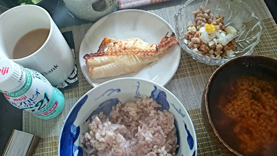 赤魚＆納豆＆豆腐の味噌汁|まぐろさん