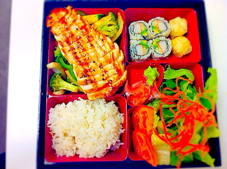 Chicken bento box|Xiangling Liangさん