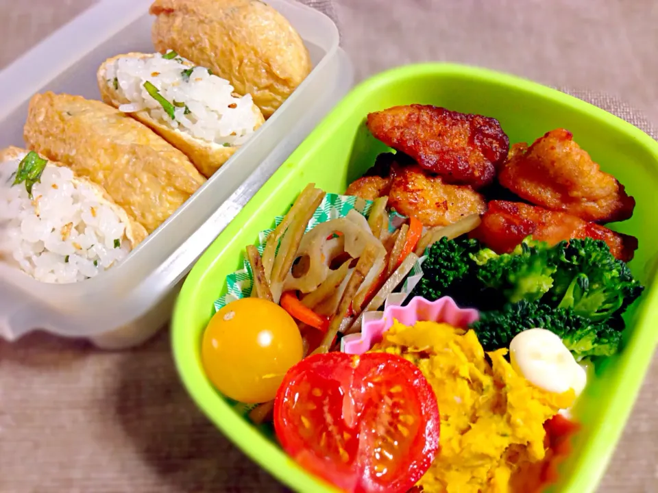 Snapdishの料理写真:☆今日のお弁当☆                  子供のリクエストで青じそゴマいなりを作ってみました‼︎|Nozomiさん