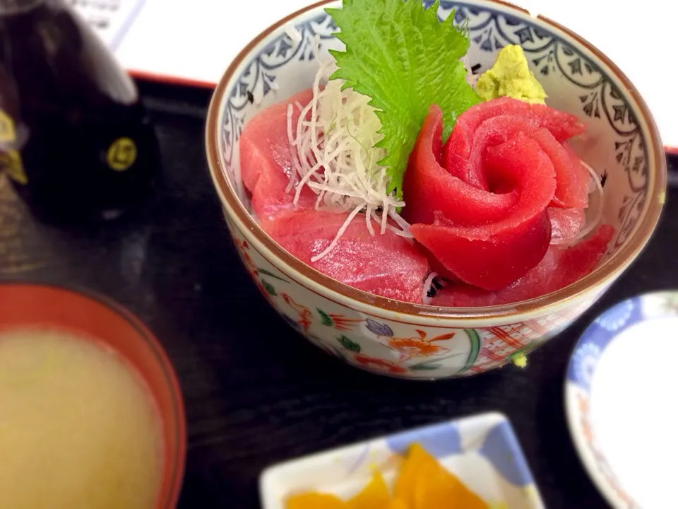 マグロ丼|めぐさん