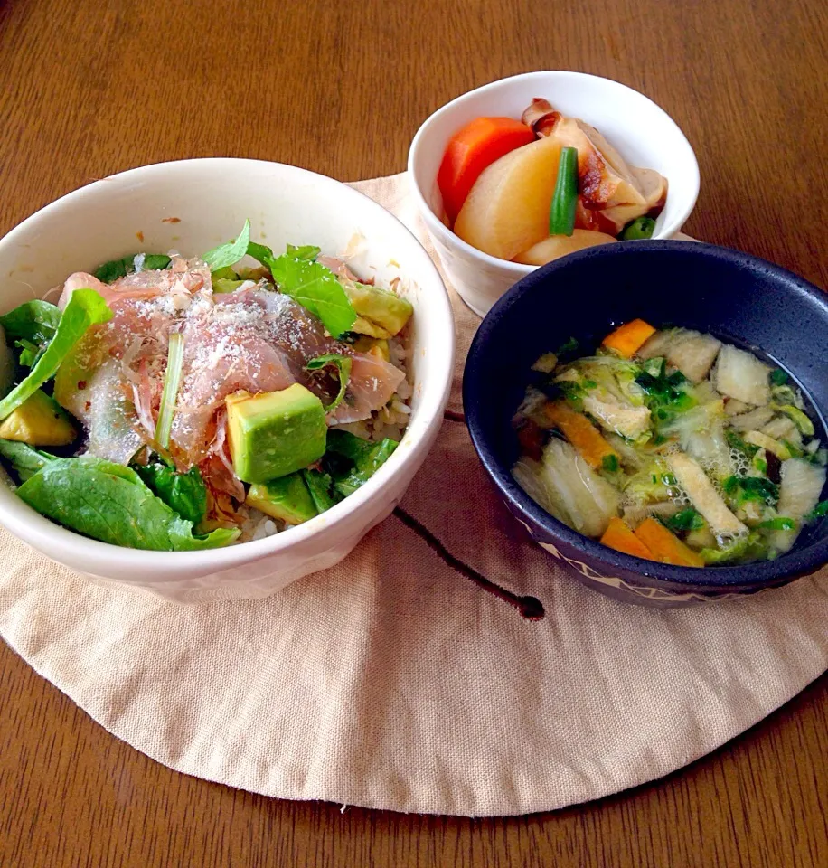 アボカドと生ハム丼|つくんこさん