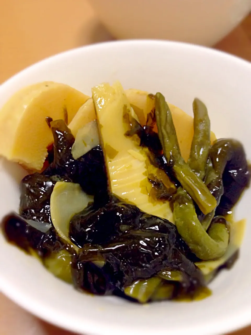 Bamboo shoots are in season :) cooked with kidney beans and seaweed.|Tanuさん