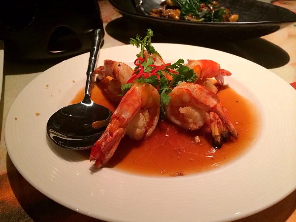 Snapdishの料理写真:Shrimp with tamarind sauce|sara khooryさん