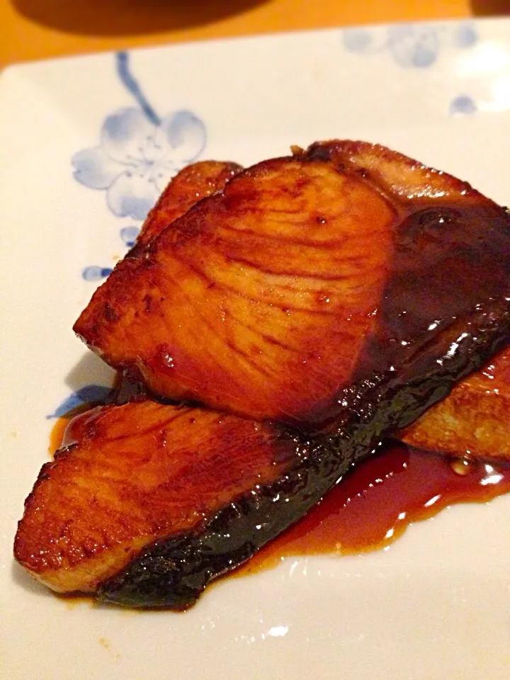 Snapdishの料理写真:鰤の照焼き Yellowtail teriyaki|Funky Chefさん