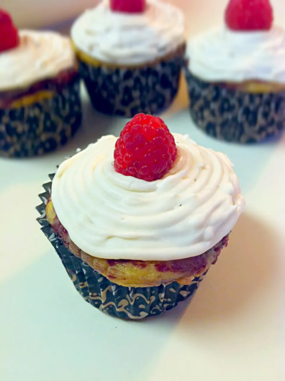 Raspberry Cheesecake Cupcakes|cassieさん