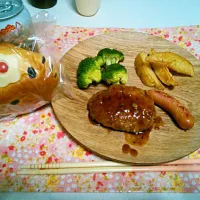 Snapdishの料理写真:照り焼きハンバーグ♡|中村家の妻さん