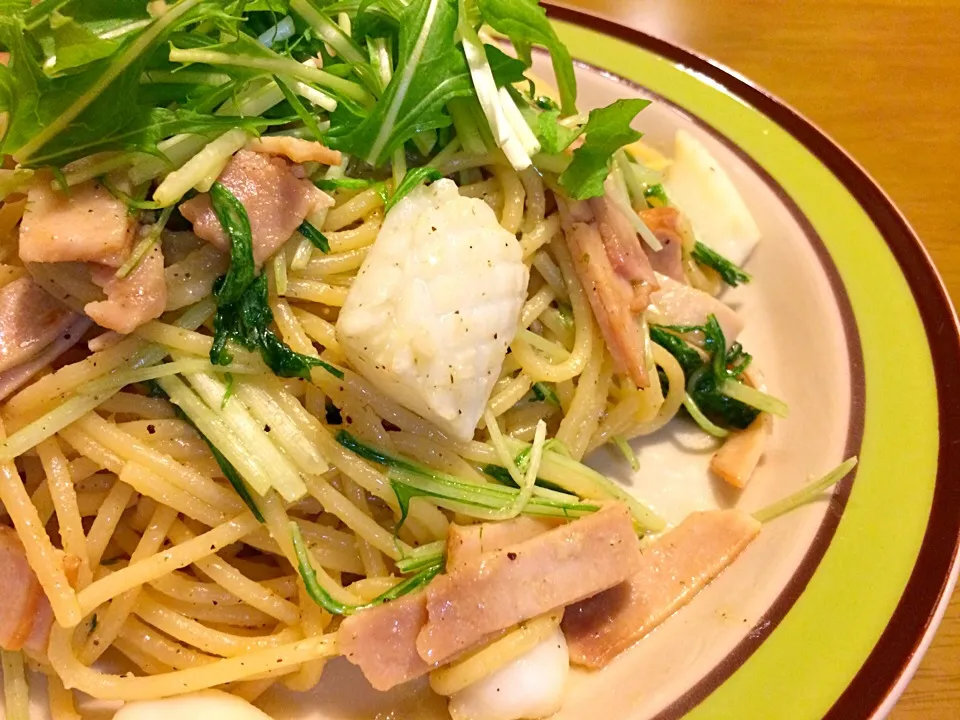 イカとハムと水菜のパスタで夕食🍝🍝|かずみさん