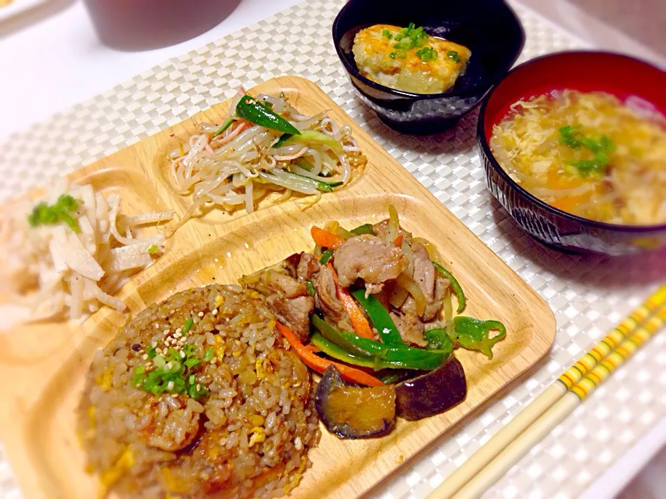 今日は4人分で500円内で作れた❤チャーハン豚味噌炒めセット！|maipuさん