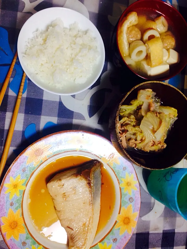 ブリ照り、白菜シーチキン、味噌汁|りささん