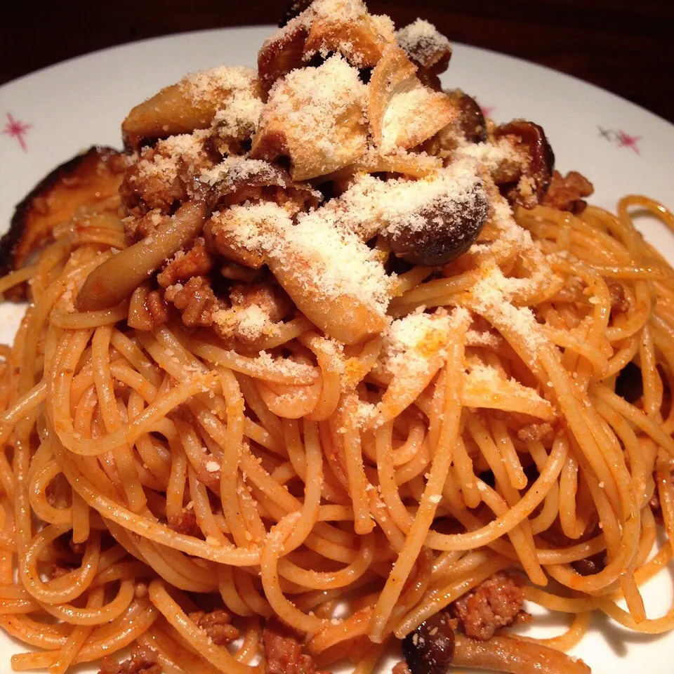 しめじと挽肉のパスタ🍝😁|KAZUTOさん