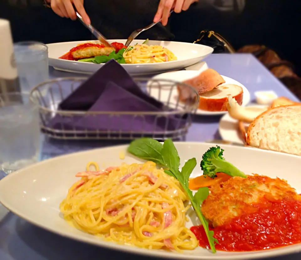 KOBEYAで日替わりランチ. カルボナーラパスタ🍝とグラウンドチキン🐓|Pixie Dustさん