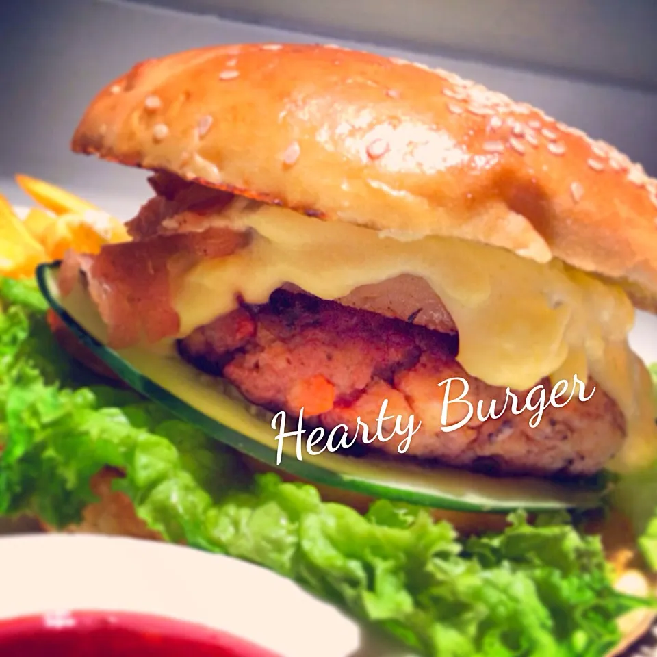 Hearty Burger 雞肉漢堡|Seenyee芯亦さん