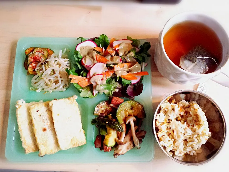 Lunch🍴- pan fried tofu + sides|Kompeito_cooksさん