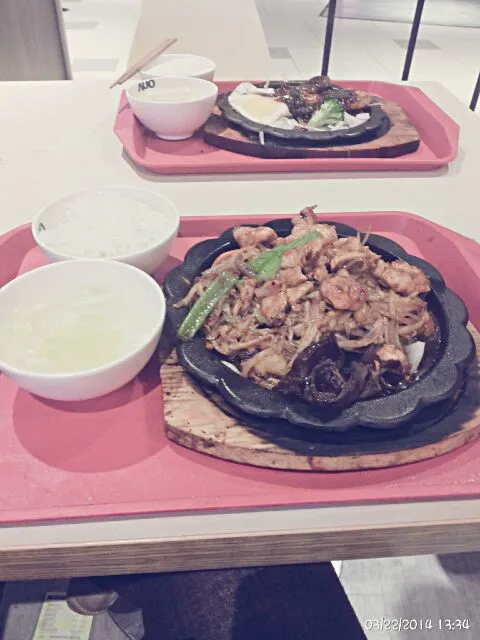 Snapdishの料理写真:金针菇鸡肉铁板烧|missCさん