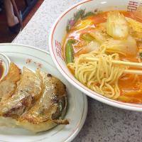 大辛ラーメンと餃子@九段下・洋々亭