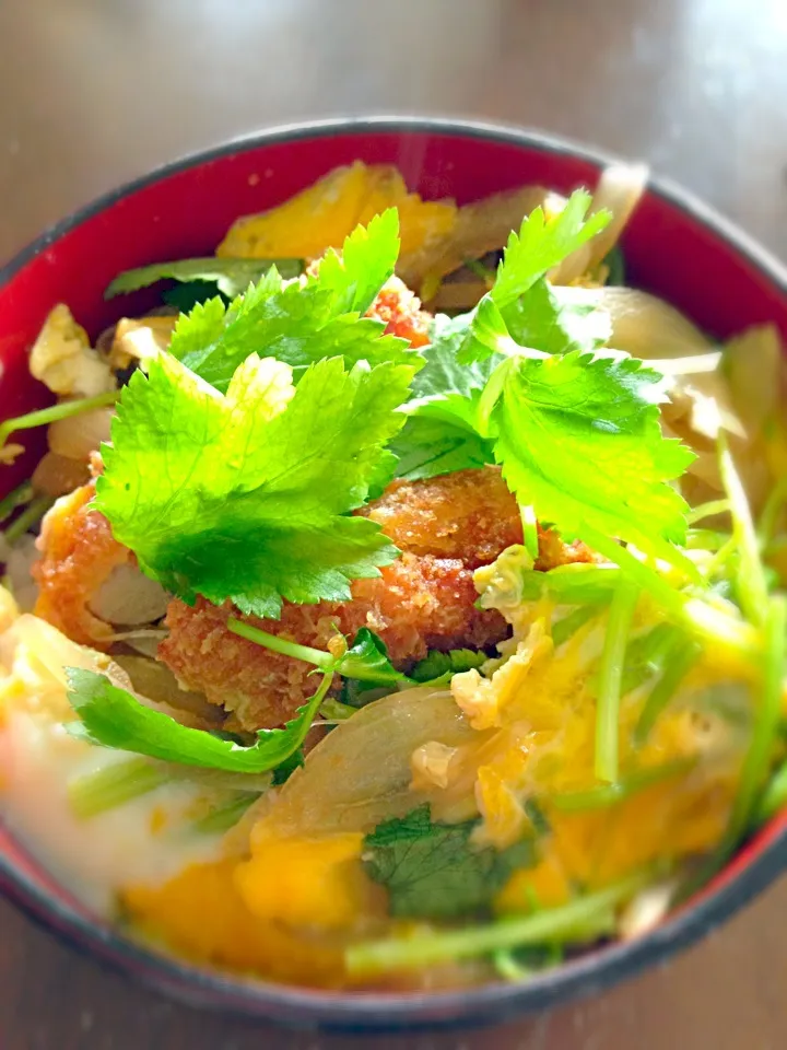 時々ムショーに食べたくなる…カツ丼|みぃさん