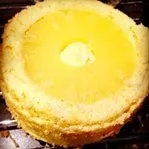 Snapdishの料理写真:Pineapple chiffon cake|JQwinさん