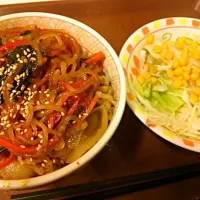 Snapdishの料理写真:すき家のチャプチェ牛丼☆|ゆかりさん