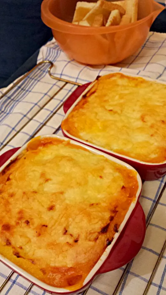 ハッシュポテトと、ミートソースのグラタン|おうちご飯と外食の記録^^さん