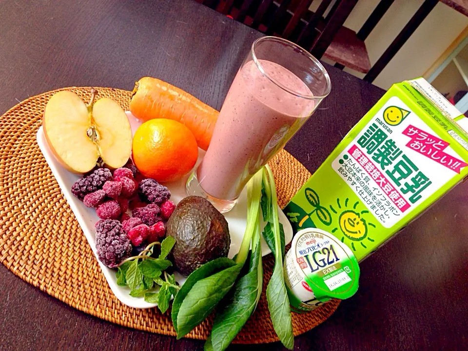 Snapdishの料理写真:Detox with soy milk & yogurts|yeni kartikasariさん