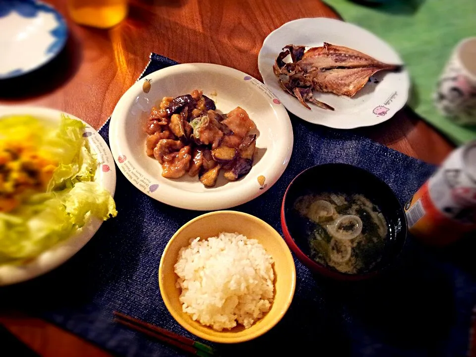 茄子と鶏肉の酸っぱ煮、あじの一夜干し、マカロニサラダ、味噌汁|かなさん