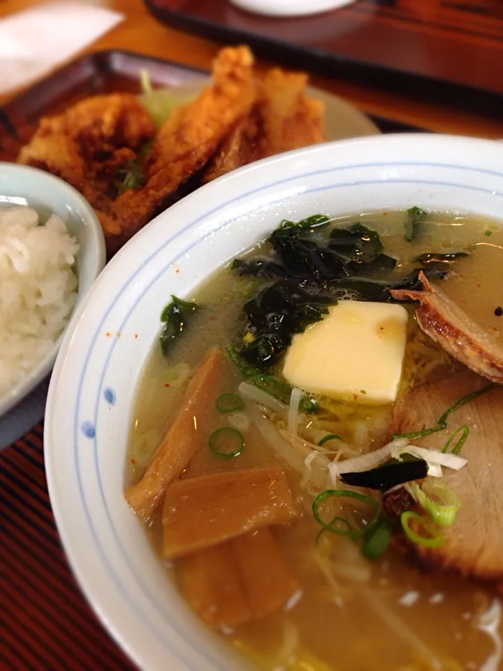 ミニ味噌ラーメン定食 バター載せ|🐶たぬとんキッチンさん