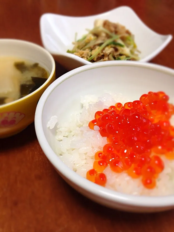 豚バラともやしの玉子とじ丼の具＆いくらごはん🍚|ashushikaママ♡さん