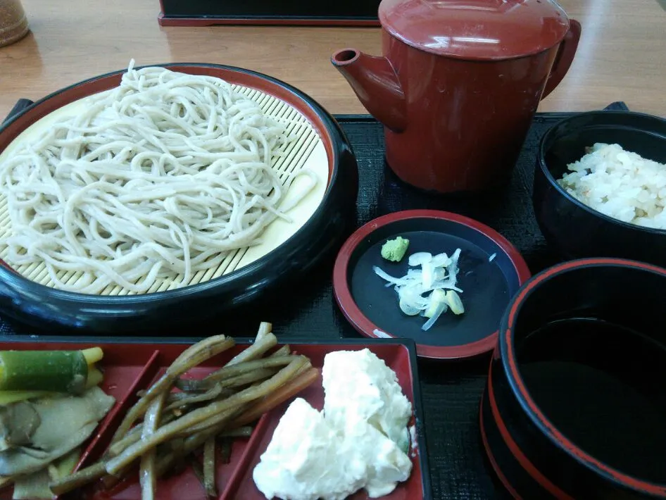 Soba noodle lunch 500yen at a noodle factory～(^^)|quitaさん