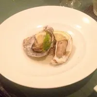 Snapdishの料理写真:Sea Garden's Oysters in sake|Jenna Dさん