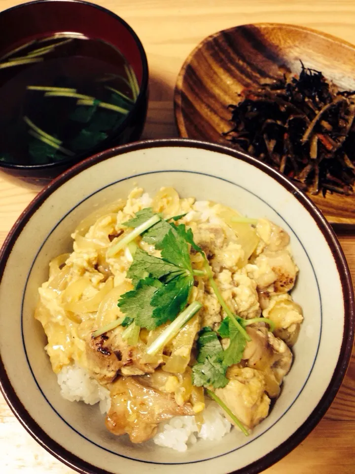 親子丼とすまし汁|よんぬさん